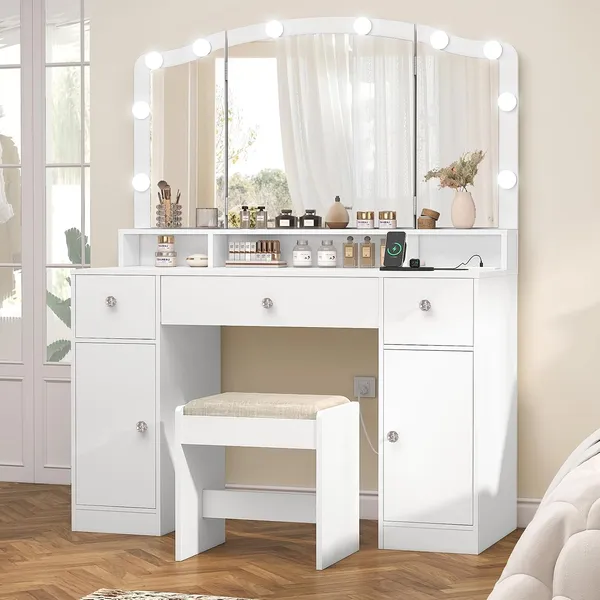 FIONESO 43.3″ Makeup Vanity, 3 Drawers — White